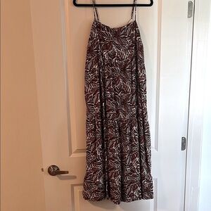 Brown and White Leaf Print Maxi Dress